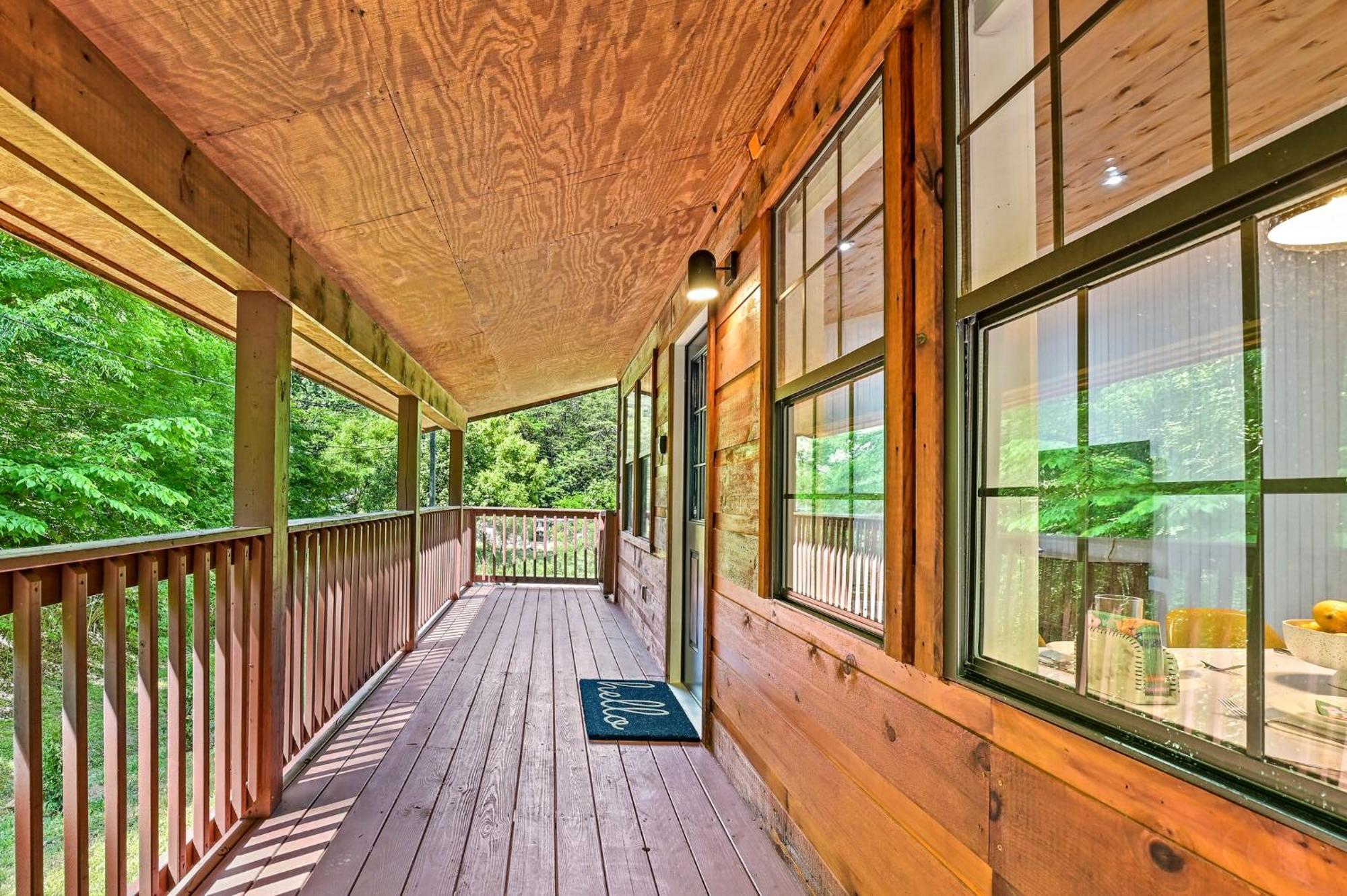 Smoky Mountains Hut Tub Cabin Dog Friendly Sevierville Eksteriør billede